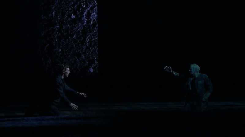 Hamlet, remember me!