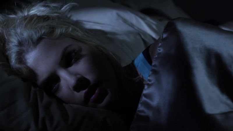Hanna: WHAT'S UP WITH YOUR MOM?