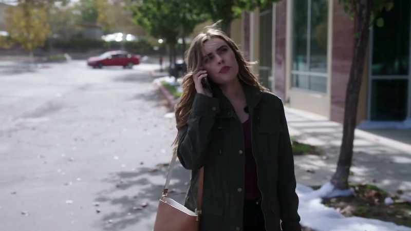 (hannah) 'did he ever find your wallet?'
