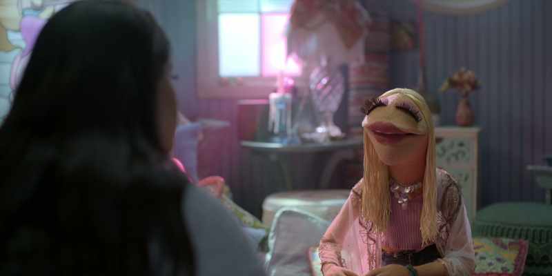 HANNAH: Hey, Fanahannahs