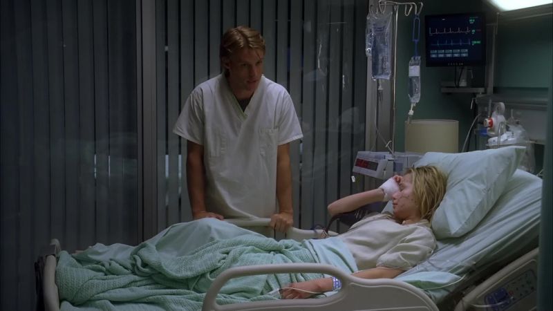 Hannah, wake up. Somebody here to see you