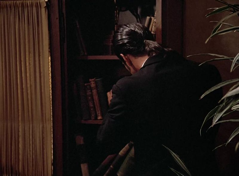 HANNIBAL: It's got to be fast, guys. Where's the safe?