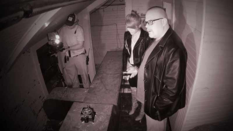 Hans holzer and many other people