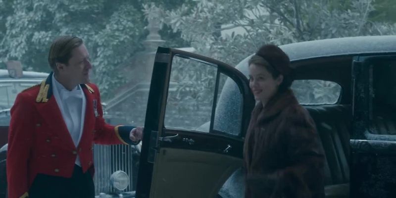Happy Christmas. - Happy Christmas, your majesty