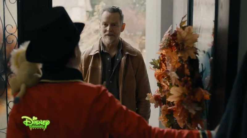 Happy Hallow-- [chuckles]