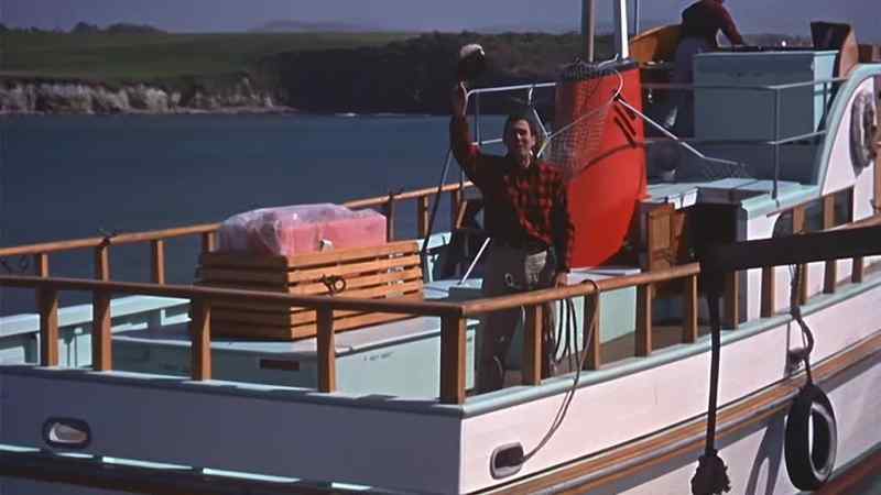 Happy honeymoon. - Thank you