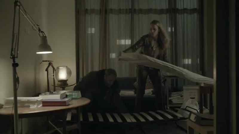 Have you always lived alone? - I'm no good as a girlfriend