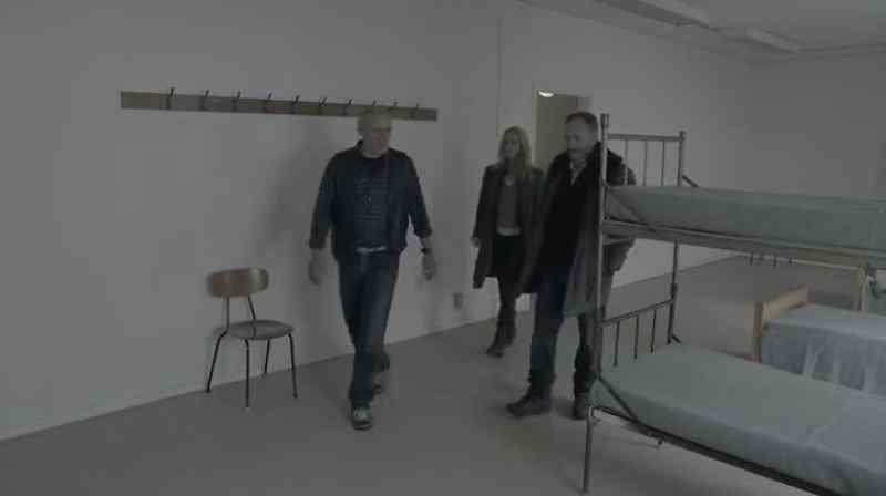 Have they got their own beds? - It's first come, first served
