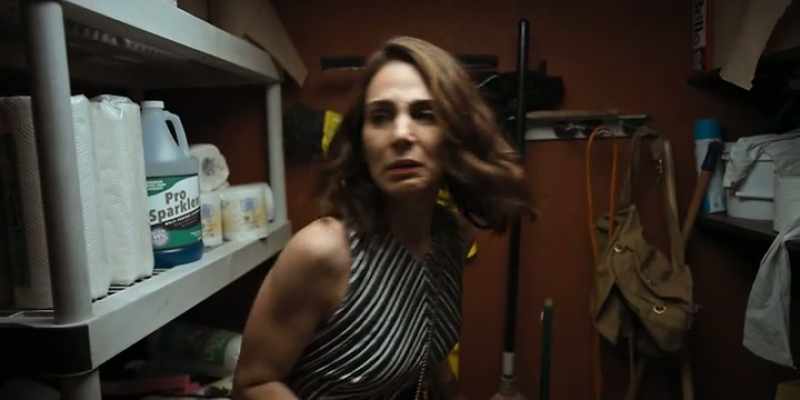 Have you seen Sam? - She pulled a 
