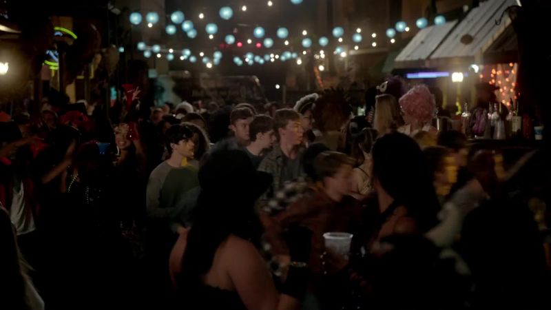 Hayley: Ollie, this way