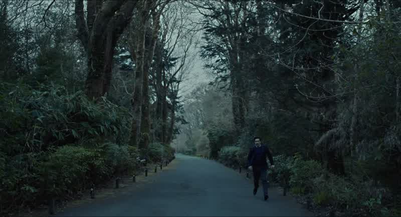He began to run without knowing where he was headed