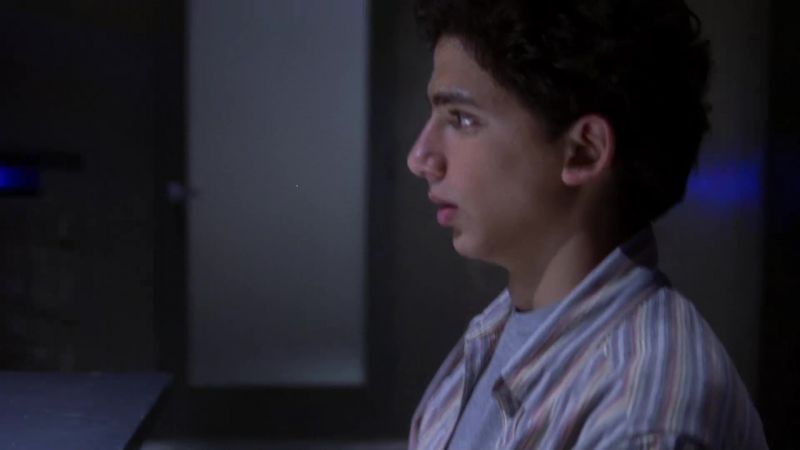 He doesn't know his mother's dead. - I know