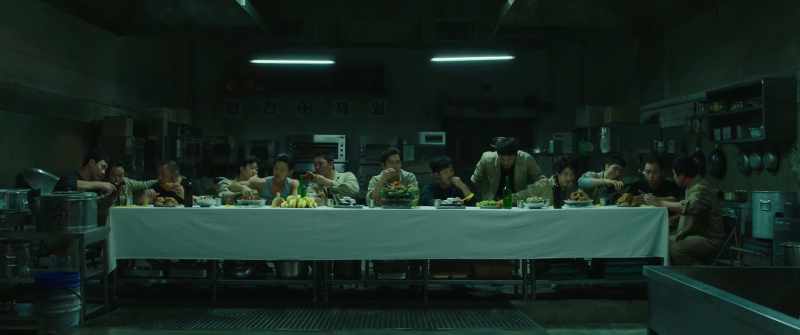 He filled his wing with his disciples and have feasts