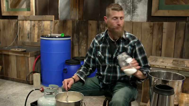 He got sugar. Then he put some milk in it
