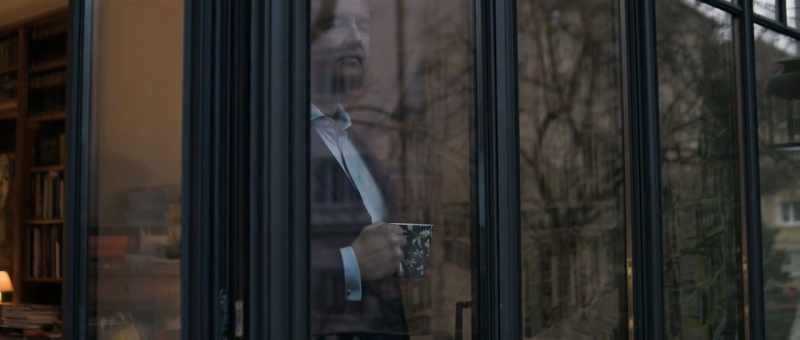 He greeted nobody as his neighbor