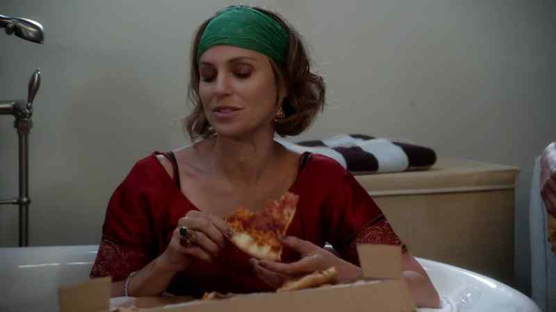 He never ate the crust off his pizza