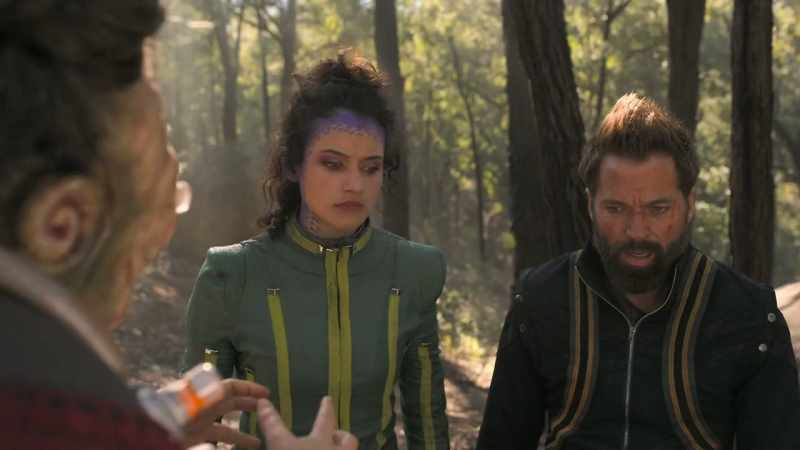He has one of those. -[together] Hath's necklace