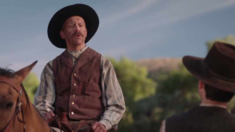 He’s got himself a little posse