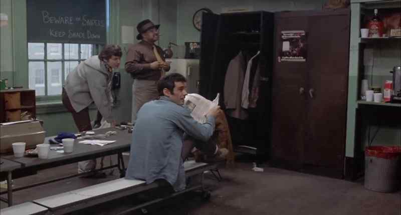 He still made the touchdown. - Yeah, he made it, but he had a guy on him