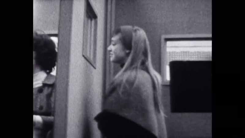 �� He stood there and asked me why ♪