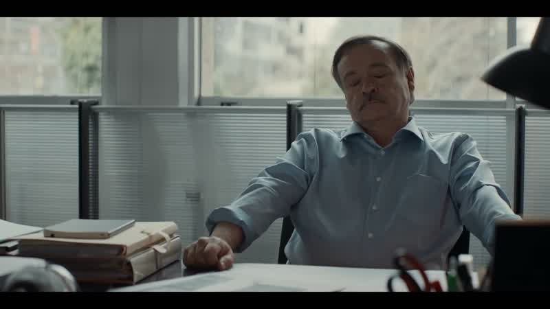Hé, vous avez vu sa tête devant le dernier portrait-robot?