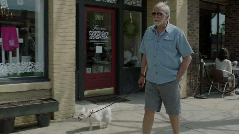 [Hector] Are there any poor people in the Hamptons?
