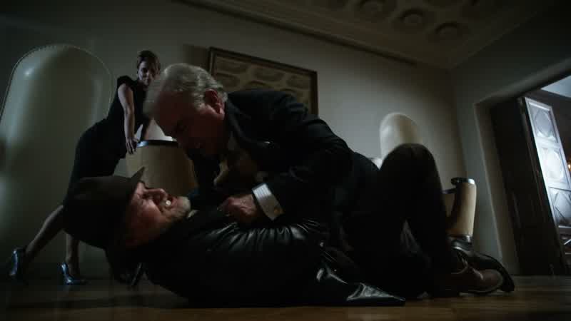 Heel, Mr