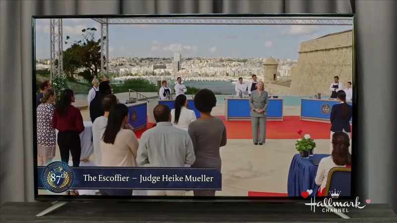 Heike on TV: Welcome. I'm Heike Mueller
