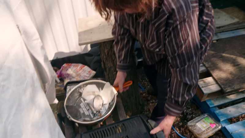 Helen is cooking up a country breakfast for lunch