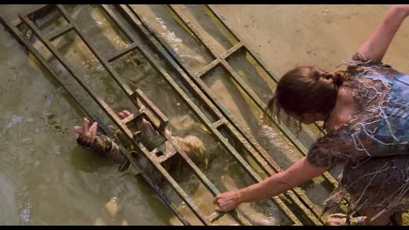 Helen: Enola, get down