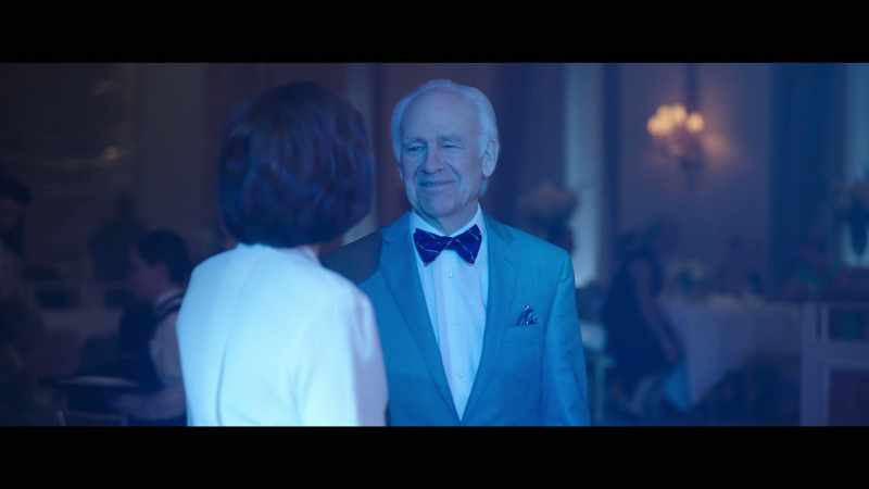 Hello, Anna. - Horace. [chuckles]
