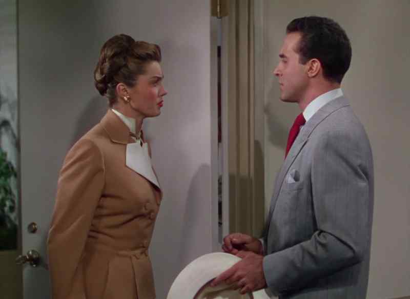 Hello, darling. -Don't you “darling“ me
