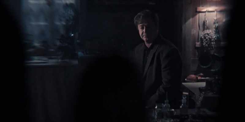 Hello, Diana. I'm Peter. Come here