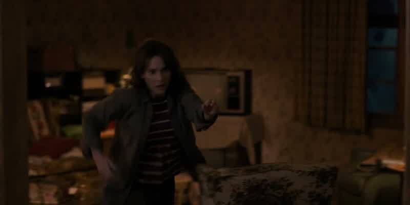 Hello? Hello? Lonnie? - Dad? - Hopper? Who is this?