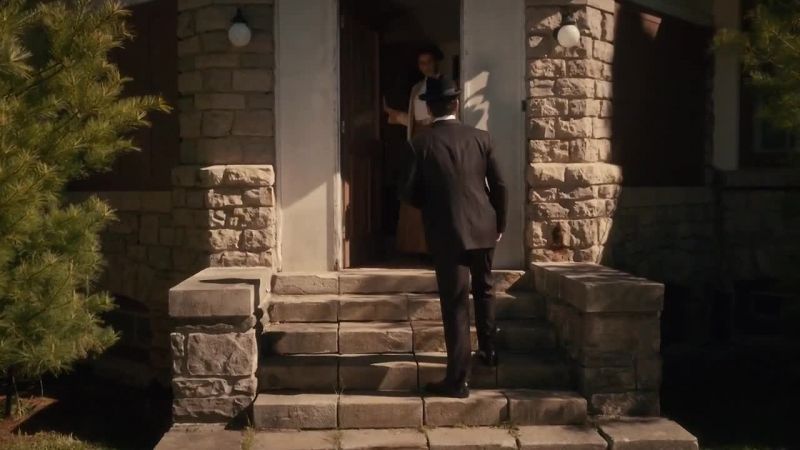 Hello. I'm detective william murdoch, toronto constabulary