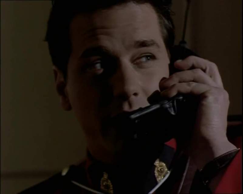 Hello this is Detective Vecchio's cellulartelephone