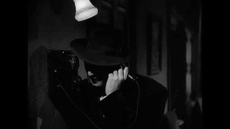 Hello, this is Mr Harwood. Is Paul there?