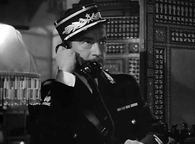 Hello? Is that the airport? - Huh?