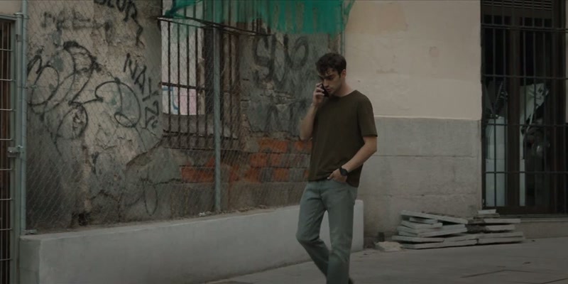 Hello? -Julián?