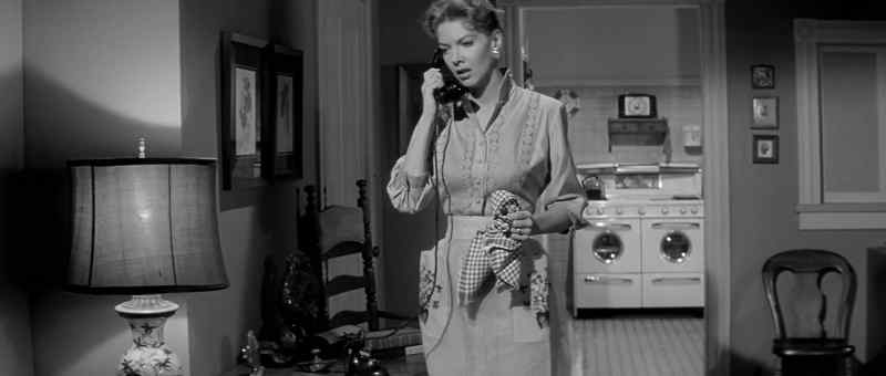 Hello? - Listen blondie