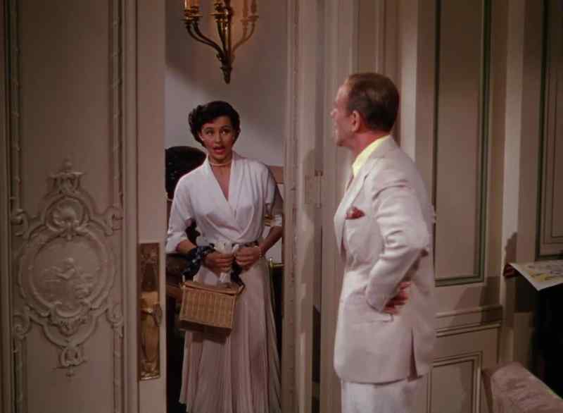 Hello, Mr. Hunter. - You must have the wrong apartment