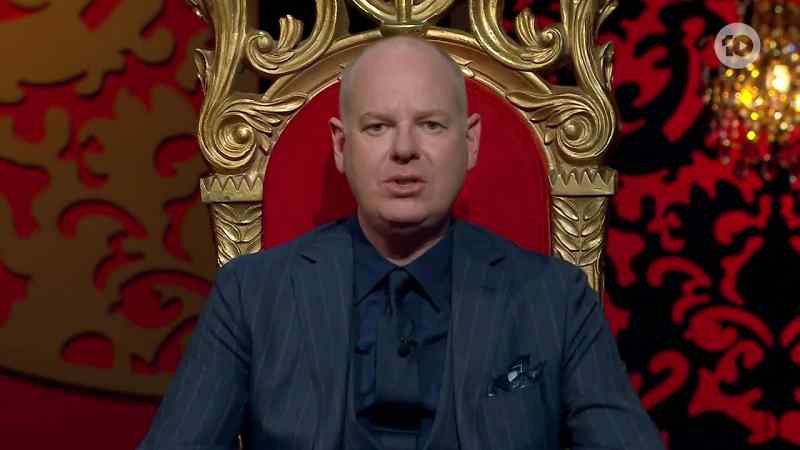 Hello, and welcome back to Taskmaster