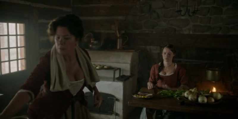 Help me fetch some prune tart. We need three pieces