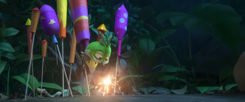 Help! - Five, four, three, two, one! - Everybody, fly!