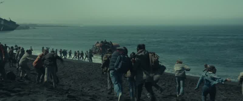 Help! Help! - Just give it. - No! John! Over here! Allison! Stop! Let him go!