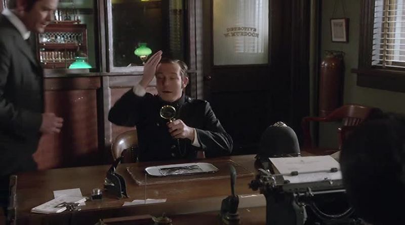 Henry, excuse me. - Oh... Sorry