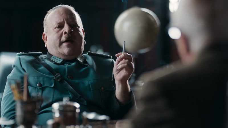 Hensel: Would you rather I hand over your case to the Gestapo