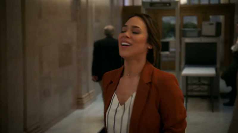 �� Her destination
