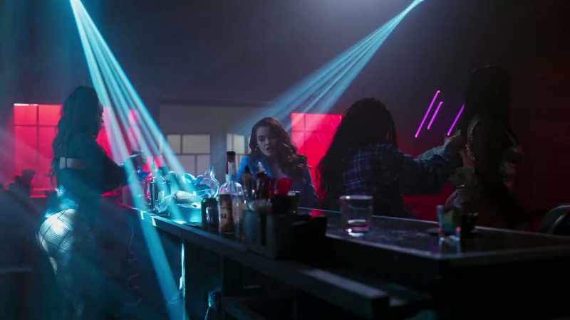 Here are your drinks
