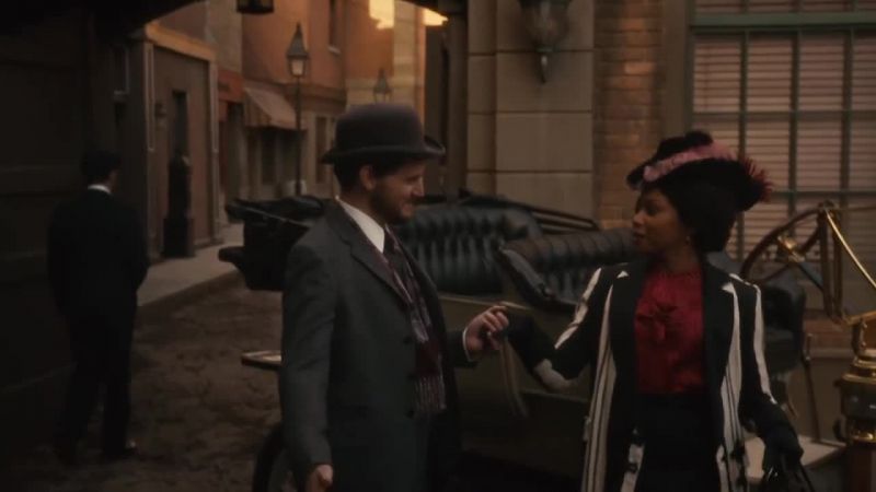 Here you are, my queen. - Oh, thank you, arthur